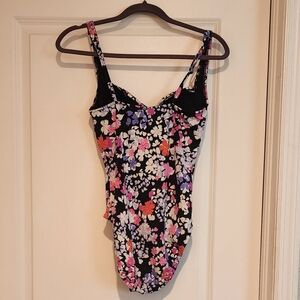 ROATAN Womans Floral Black Rouched Snatched One Piece Swimsuit